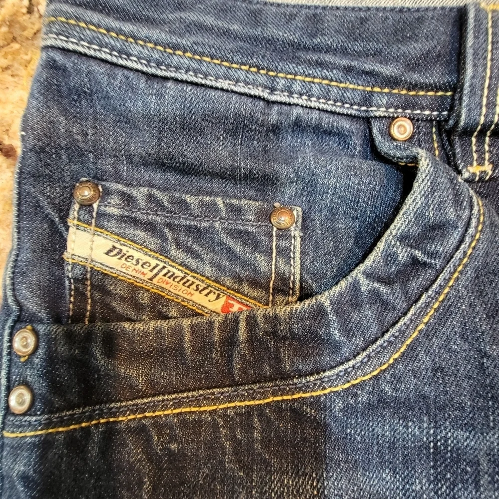 Diesel Denim Men's Blue Jeans 32X30 - Picture 6 of 9